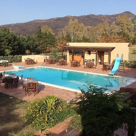 Farm stay Il Parco Di Nonna Betty Lascari